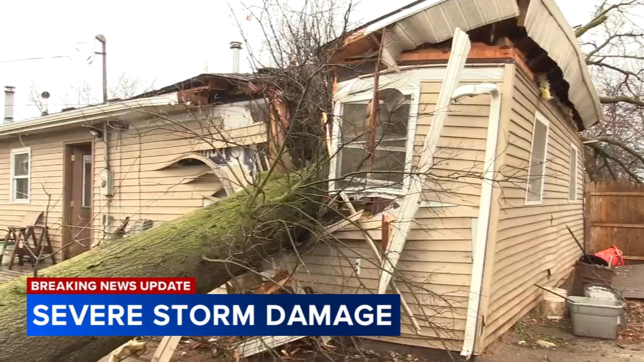 1 dead in NW Indiana as strong storms rip through Chicago area