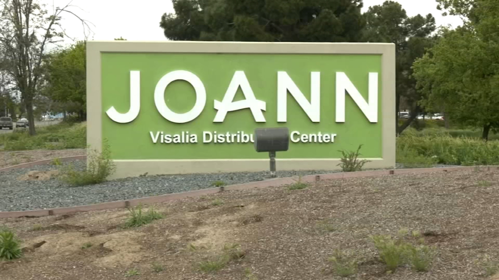 Employees at Joann distribution center in Tulare County laid off amid bankruptcy fallout