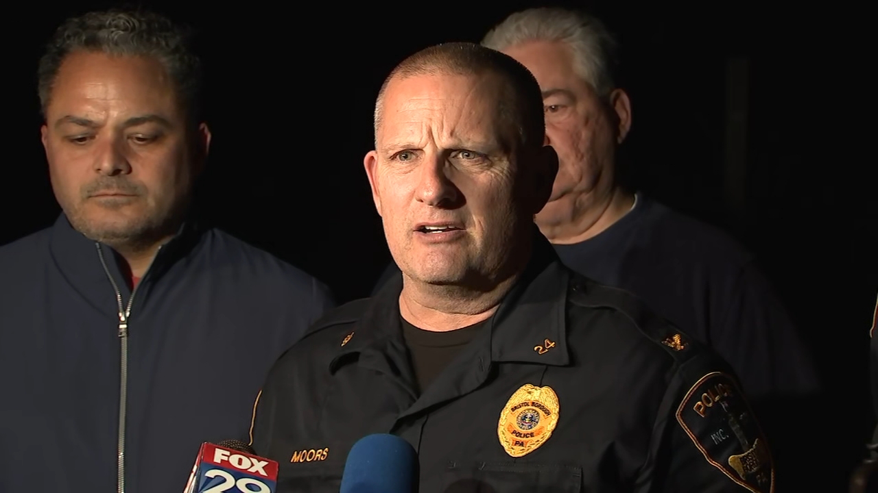 Officials provide update after 3 struck, killed by Amtrak train