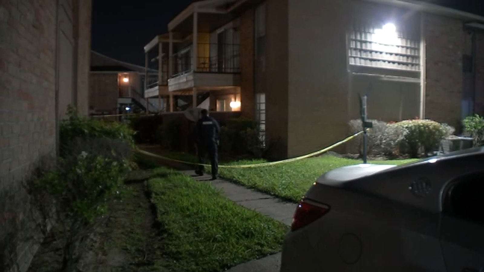 Dramatic Sevierville Home Invasion: Man Shoots, Kills Intruder (It'S A Bear!) - 9sb50j6