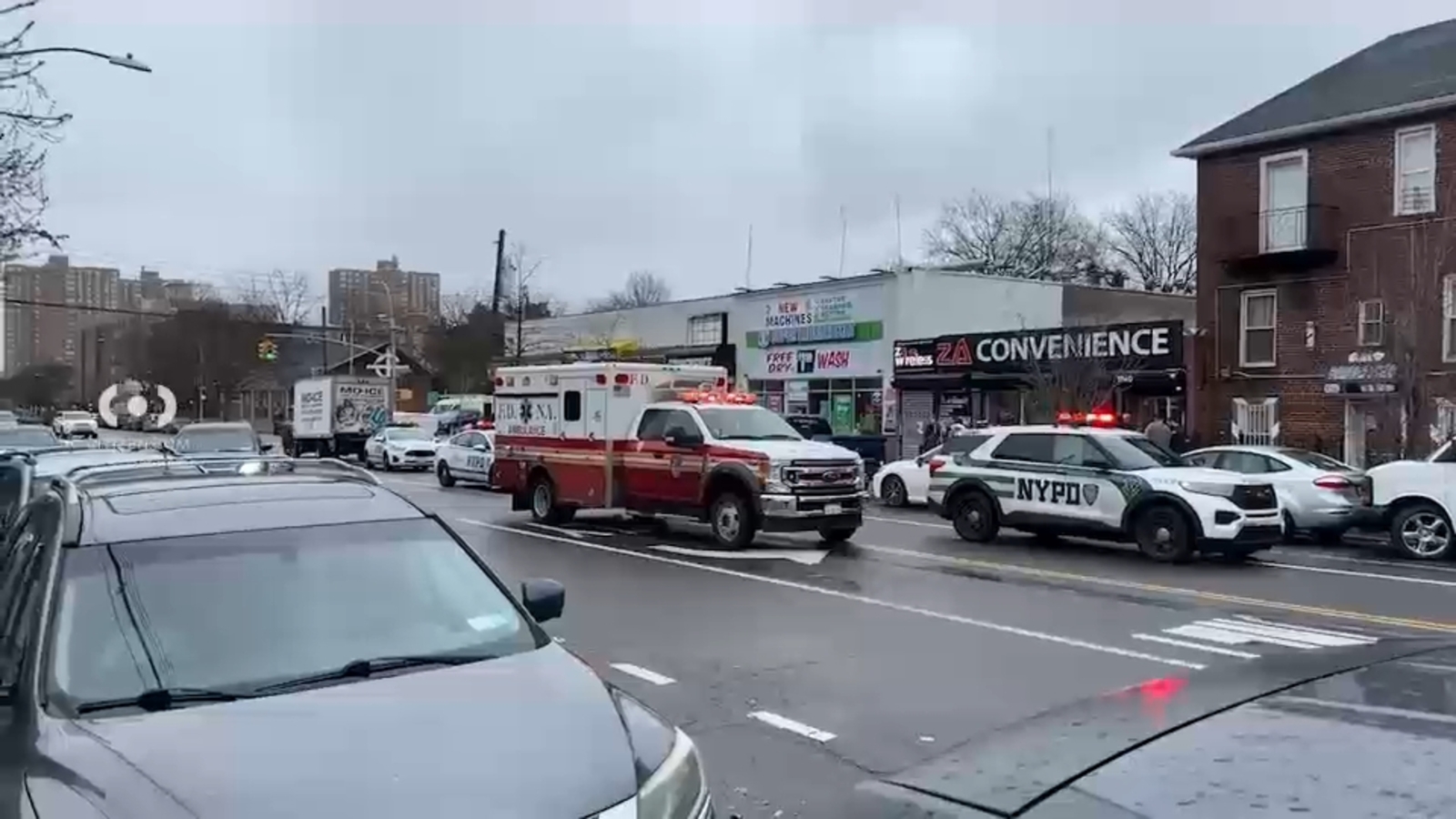 Bronx teen shot: Police searching for gunman who shot 17-year-old boy ...