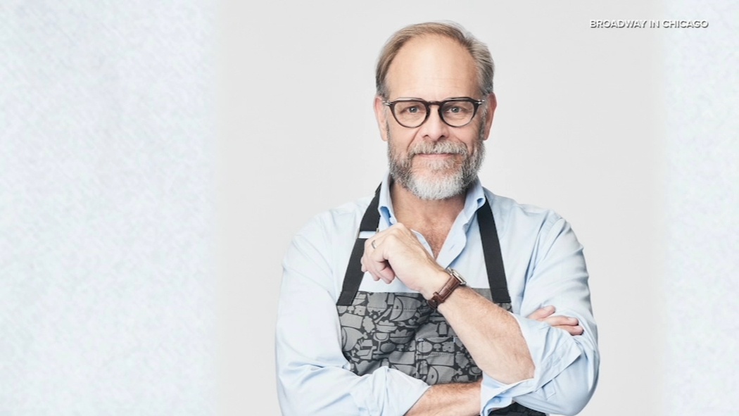 Foodie Alton Brown to bring 'Last Bite Tour' to Chicago's CIBC Theatre this weekend after 'Food for Thought' book release - ABC7 Chicago Foodie Alton Brown to bring 'Last Bite Tour' to Chicago's CIBC Theatre this weekend after 'Food for Thought' book release - ABC7 Chicago
