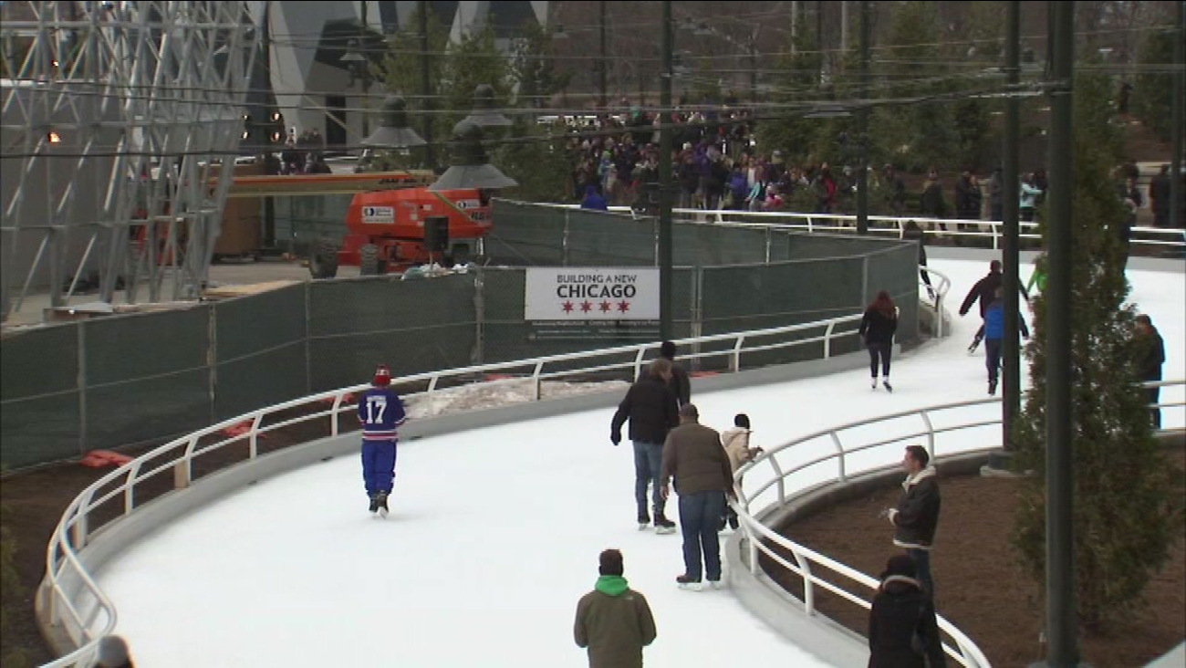 Ice skating ribbon at Maggie Daley Park open ABC7 Chicago