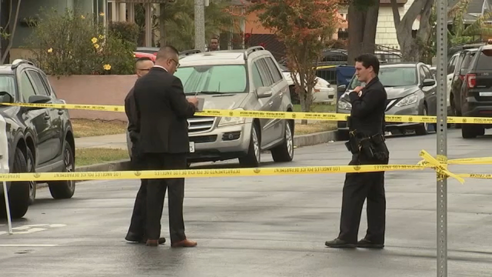 Los Angeles police officers shoot domestic violence suspect on 118th ...