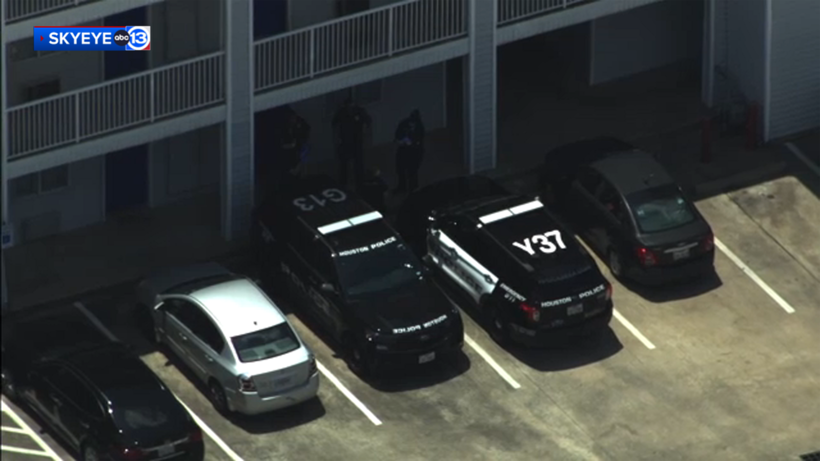 Police Investigating Apparent Murder Suicide After 2 Relatives Found