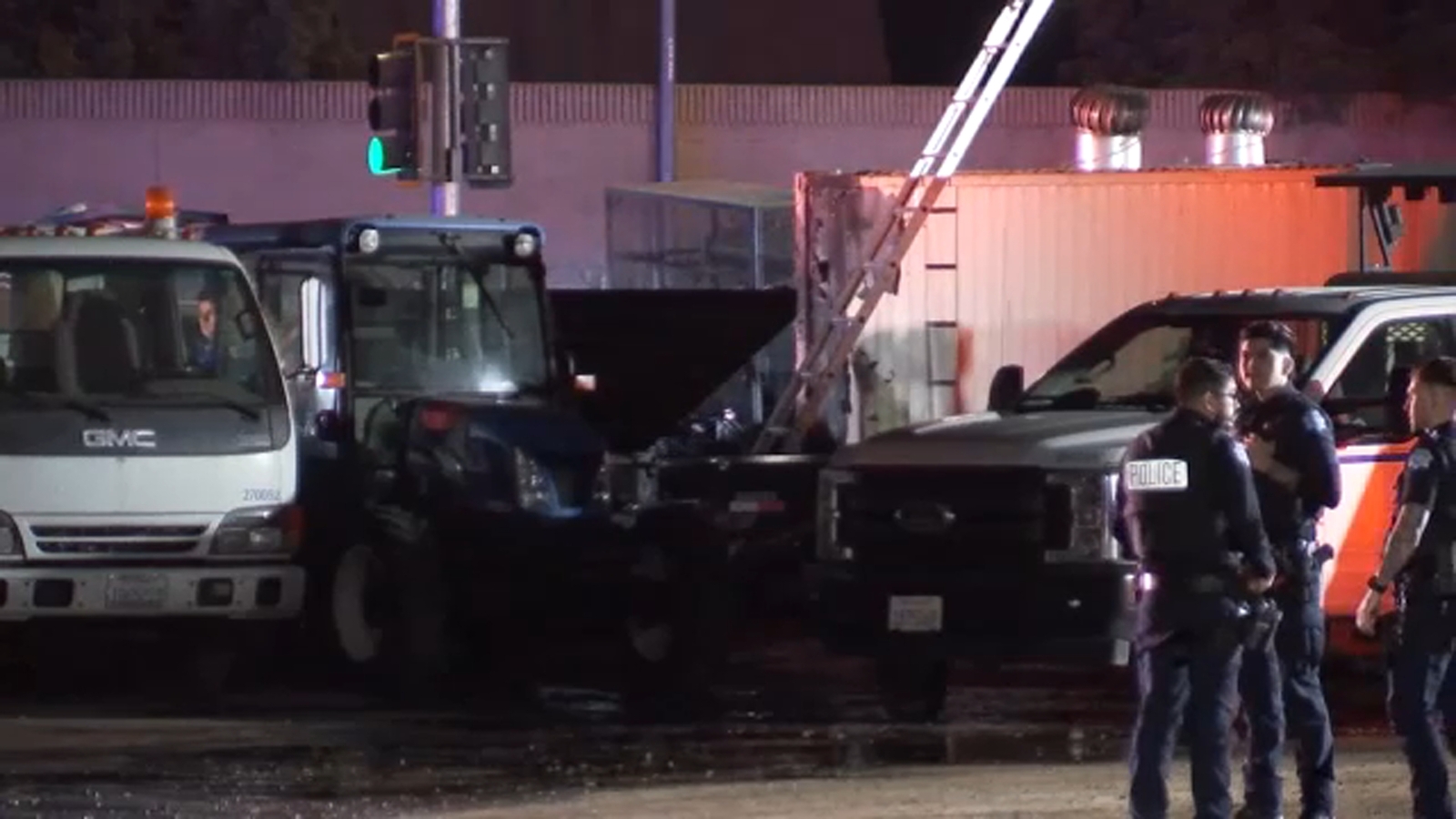 1 killed in fiery car crash in northeast Fresno, police say