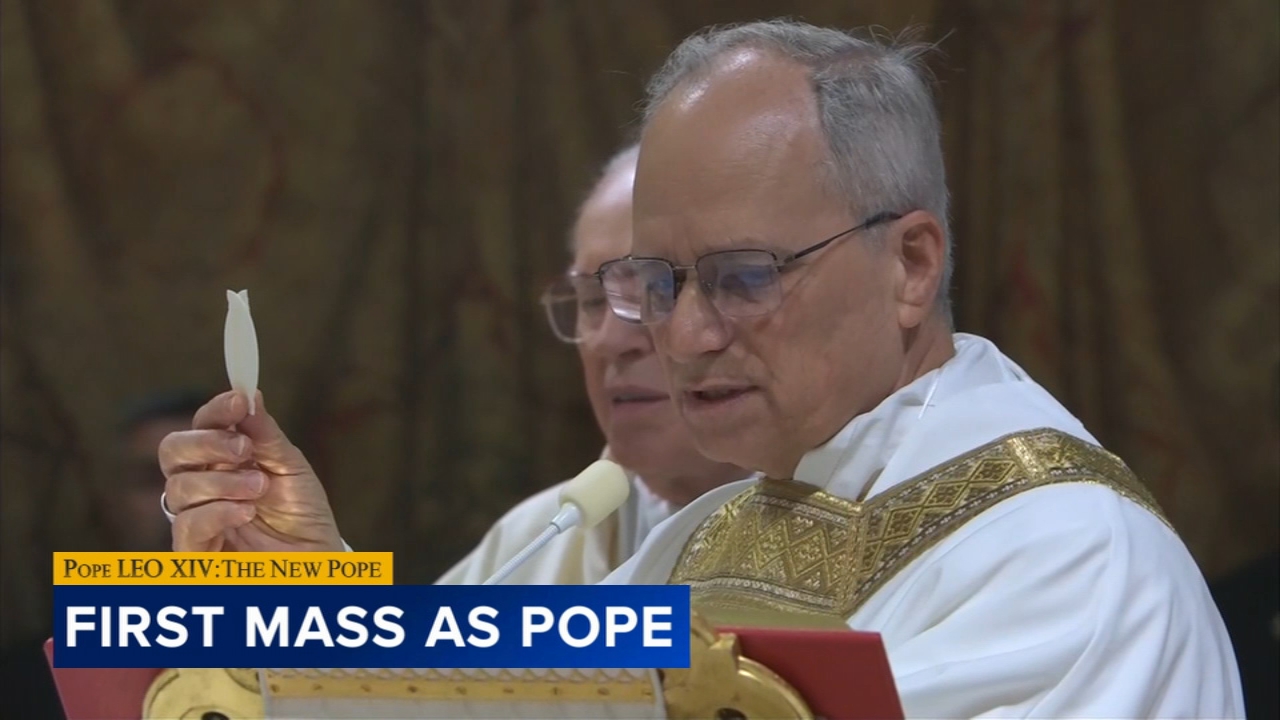 Chicago-born Pope Leo XIV celebrates first Mass as pontiff