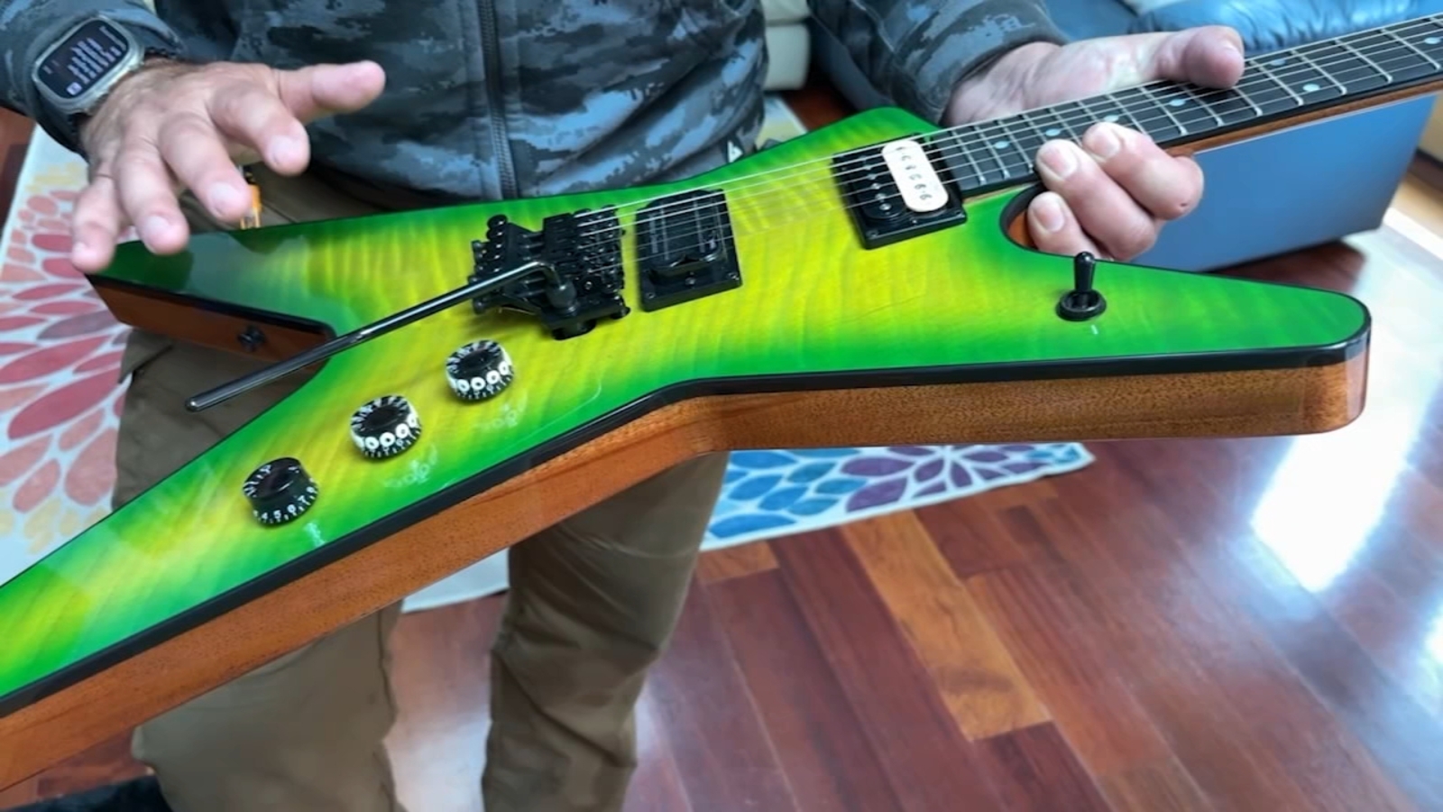 UPS tells Bay Area customer his guitar is destroyed and discarded, but he then finds it for sale