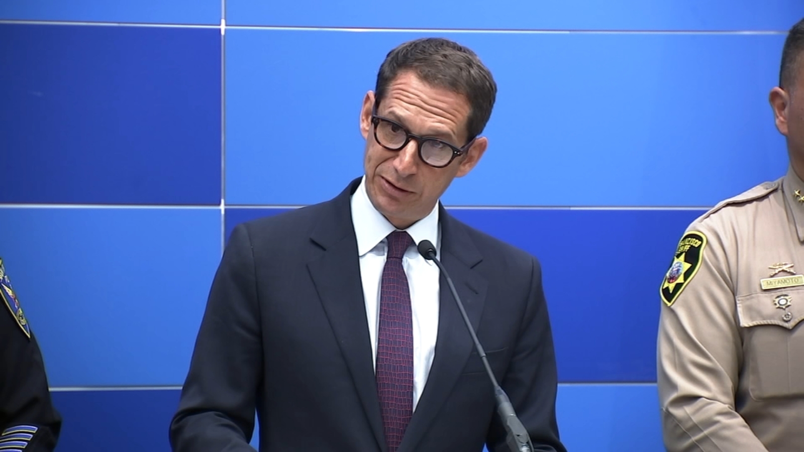 Mayor Daniel Lurie unveils new plan to get SF law enforcement fully staffed