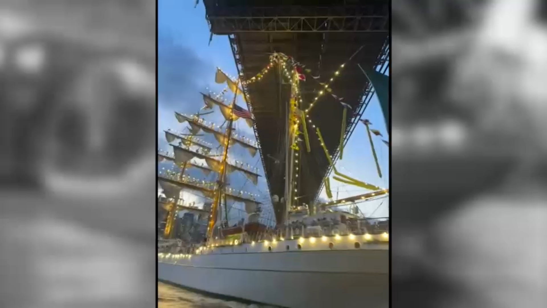 Mexican Navy ship hits Brooklyn Bridge: Training vessel departed