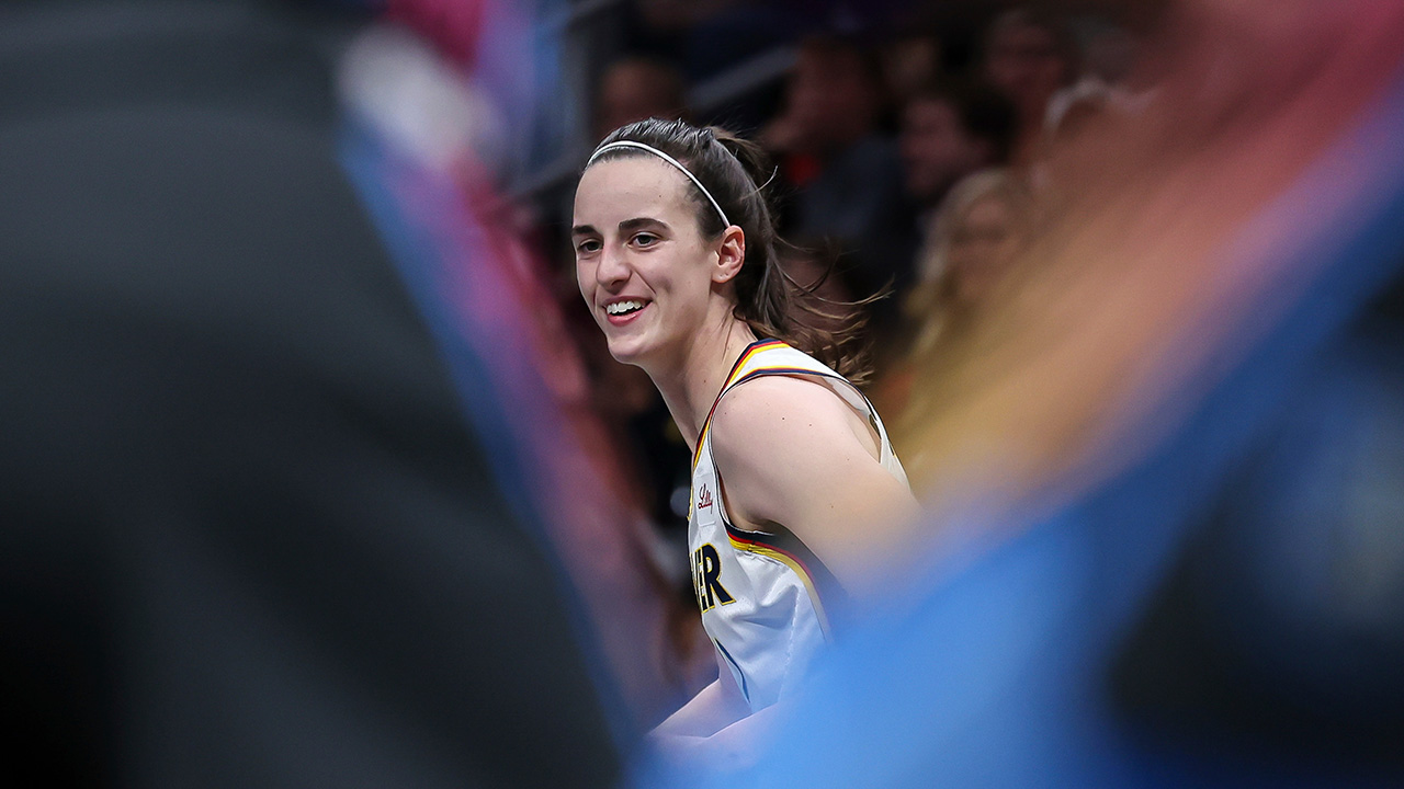 Caitlin Clark injury: WNBA Indiana Fever star guard at least 2 weeks with  quad strain - ABC7 Chicago