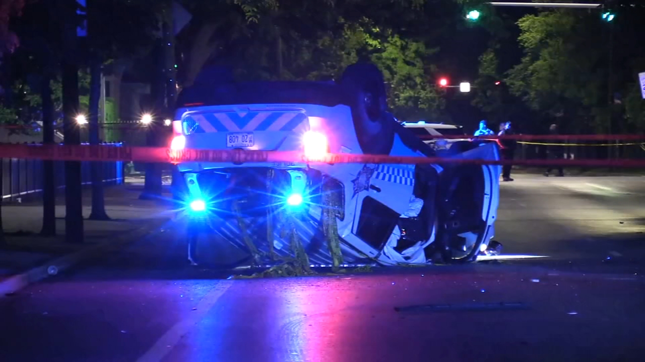 2 police officers injured, 1 seriously in Austin rollover crash: CPD