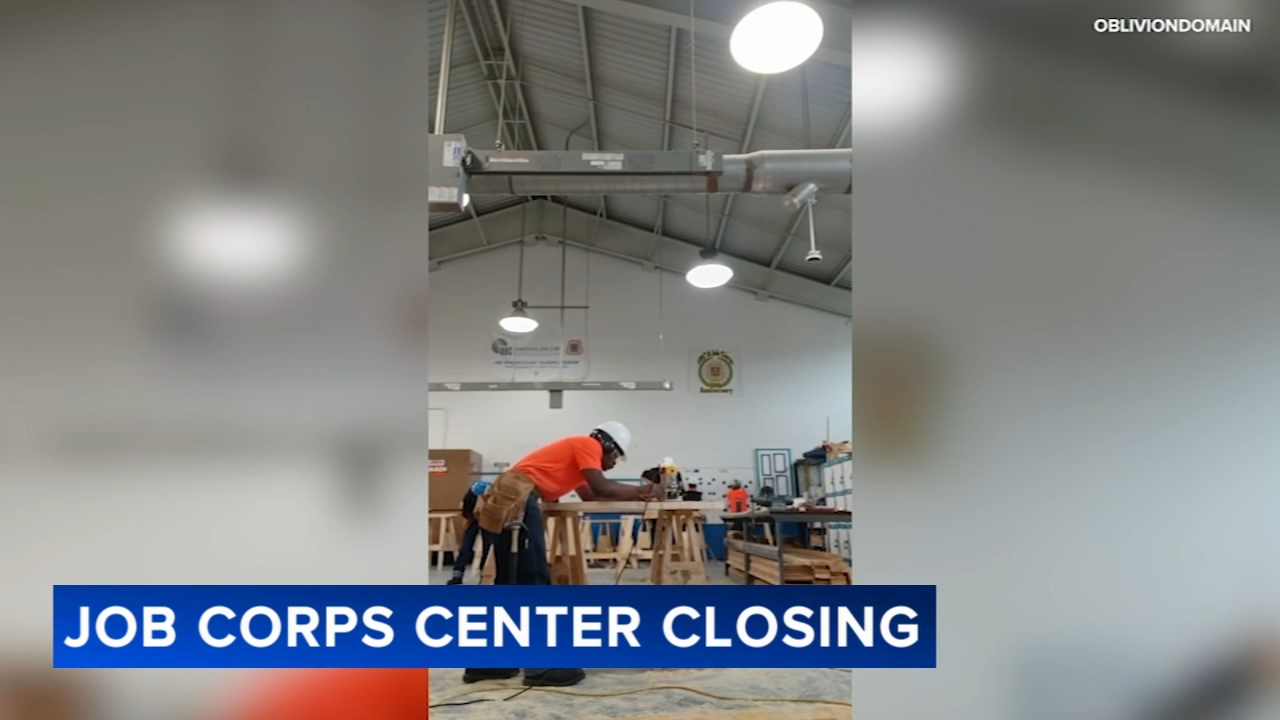 Students react to Chicago job corps closure