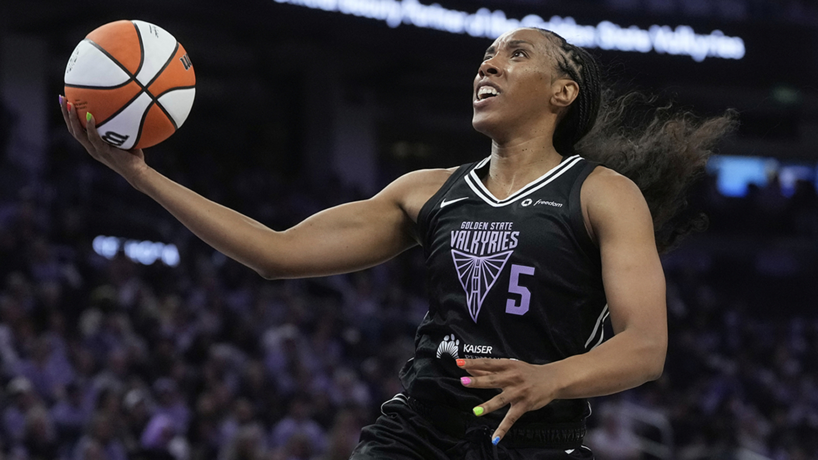 Golden State Valkyries win against Las Vegas Aces, 95 to 68, in game at  Chase Center in San Francisco - ABC7 San Francisco