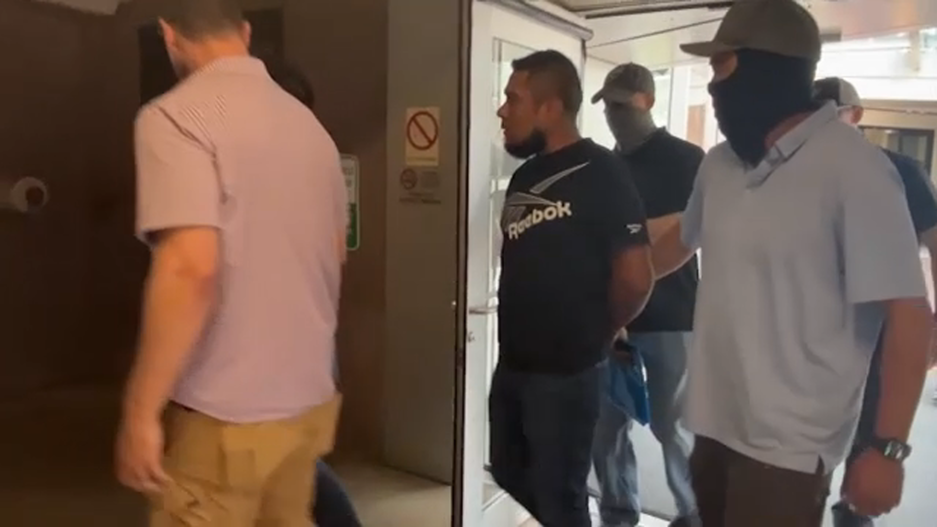 At least 6 men detained by ICE steps outside courtroom after judge dismisses cases, lawyer says
