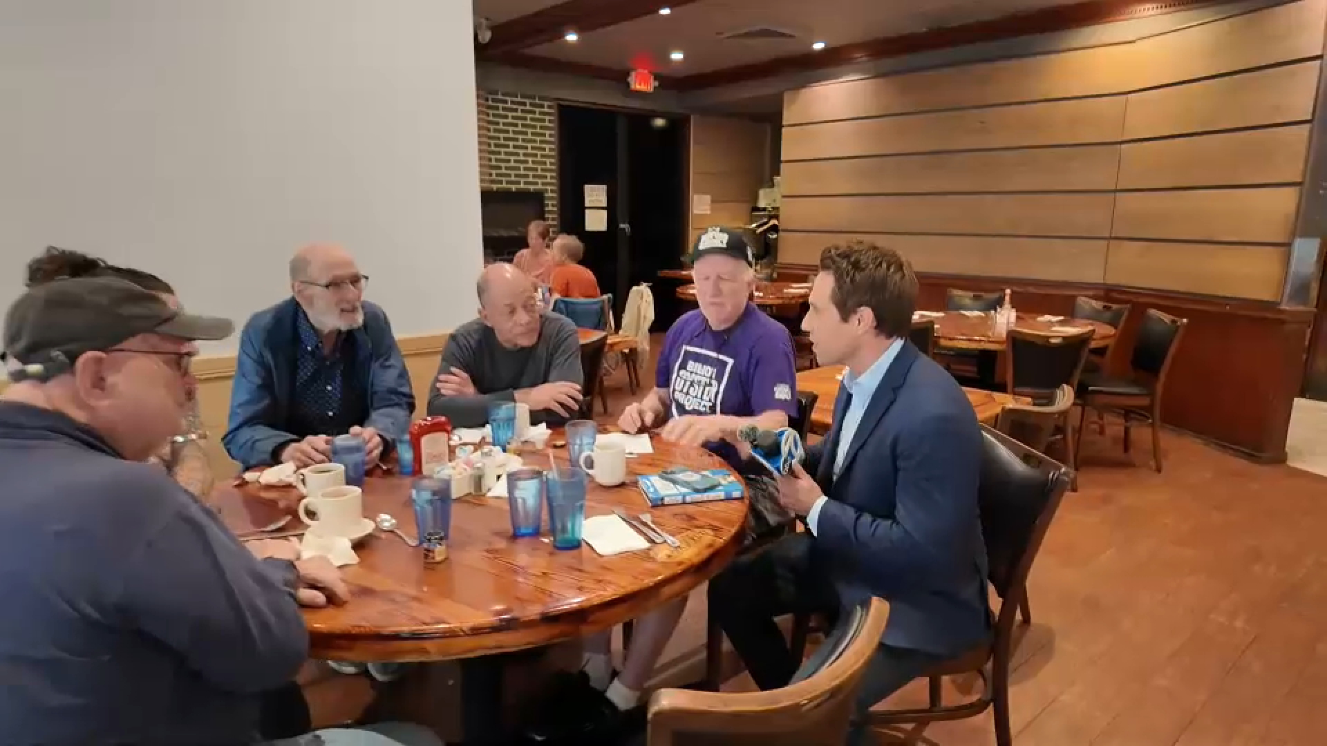 Brooklyn diners digest biggest issues for next mayor of NYC to solve