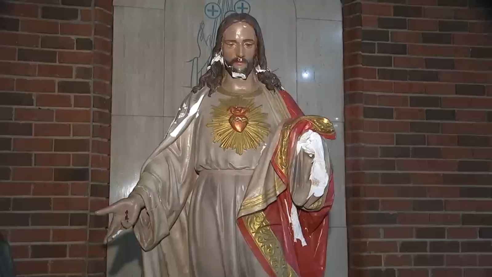 Long Island man charged with damaging statues worth $10k during church service