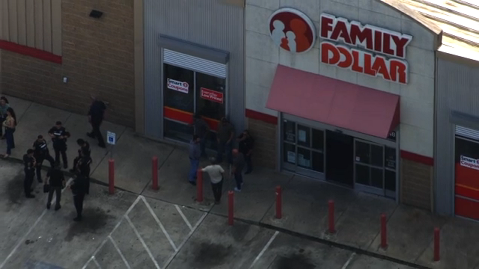 2 robbery suspects in custody after firing shots at undercover Houston ...