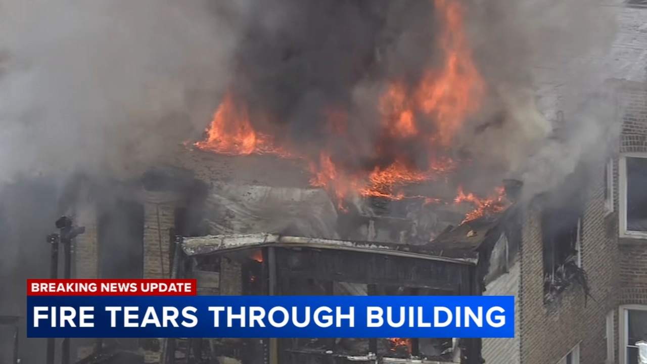 Large porch fire spreads to roof, 2nd building on NW Side: CFD