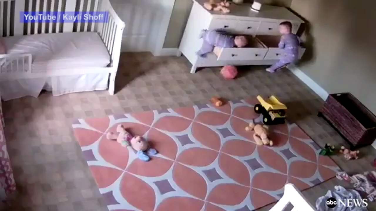 VIDEO: 2-year-old boy rescues twin brother from fallen dresser - ABC7 Los  Angeles