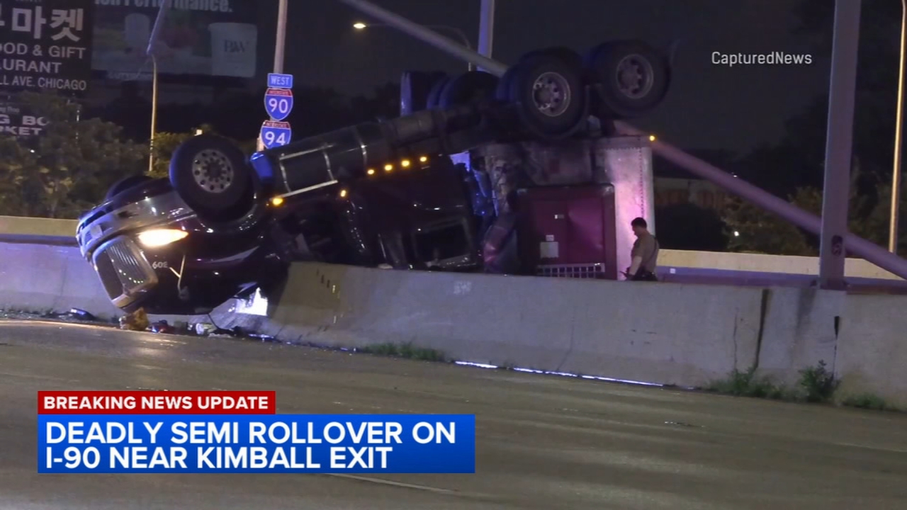 

Driver killed after semi-truck rollover crash on Kennedy Expressway