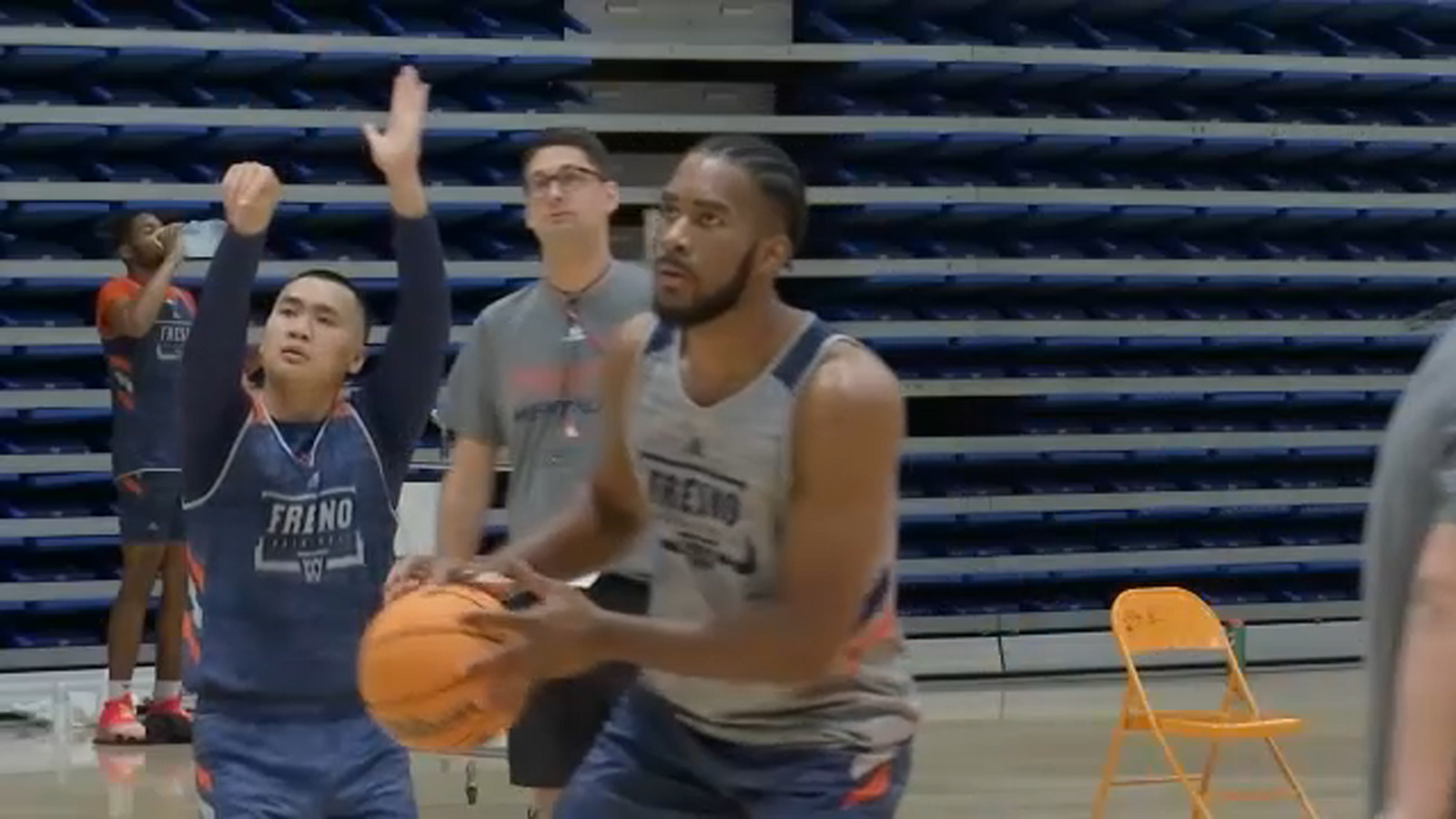 Darrin Person Jr. back in the Valley to host 2nd annual basketball camp