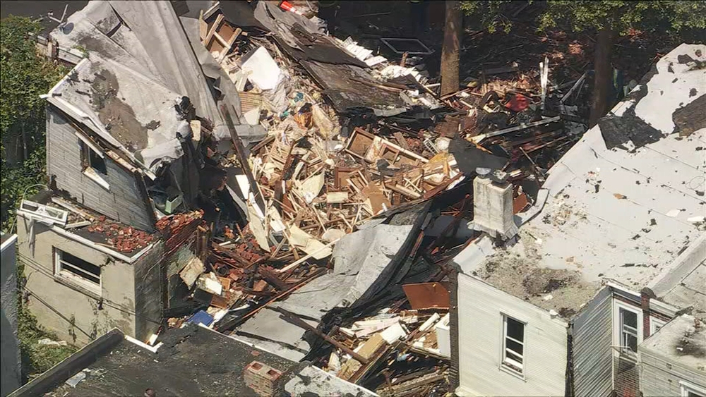 Philadelphia explosion levels homes, leaving 1 dead and 2 injured in Nicetown