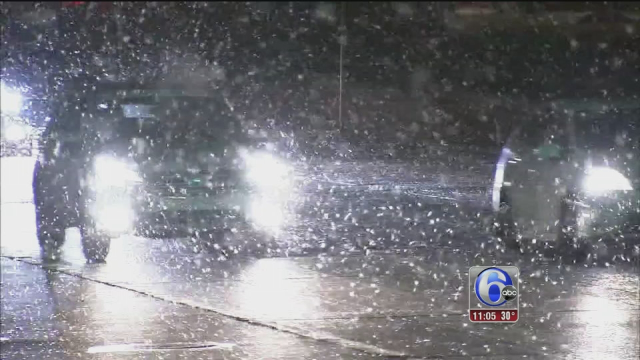 Local crews hit roads as snow falls across region 