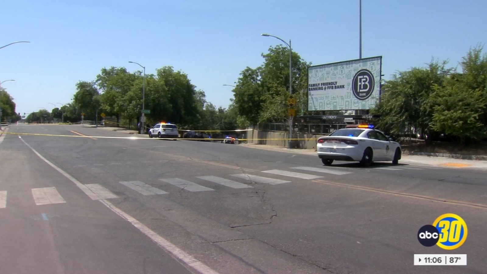 One man dead in downtown Fresno after crashing into tree - ABC30 Fresno