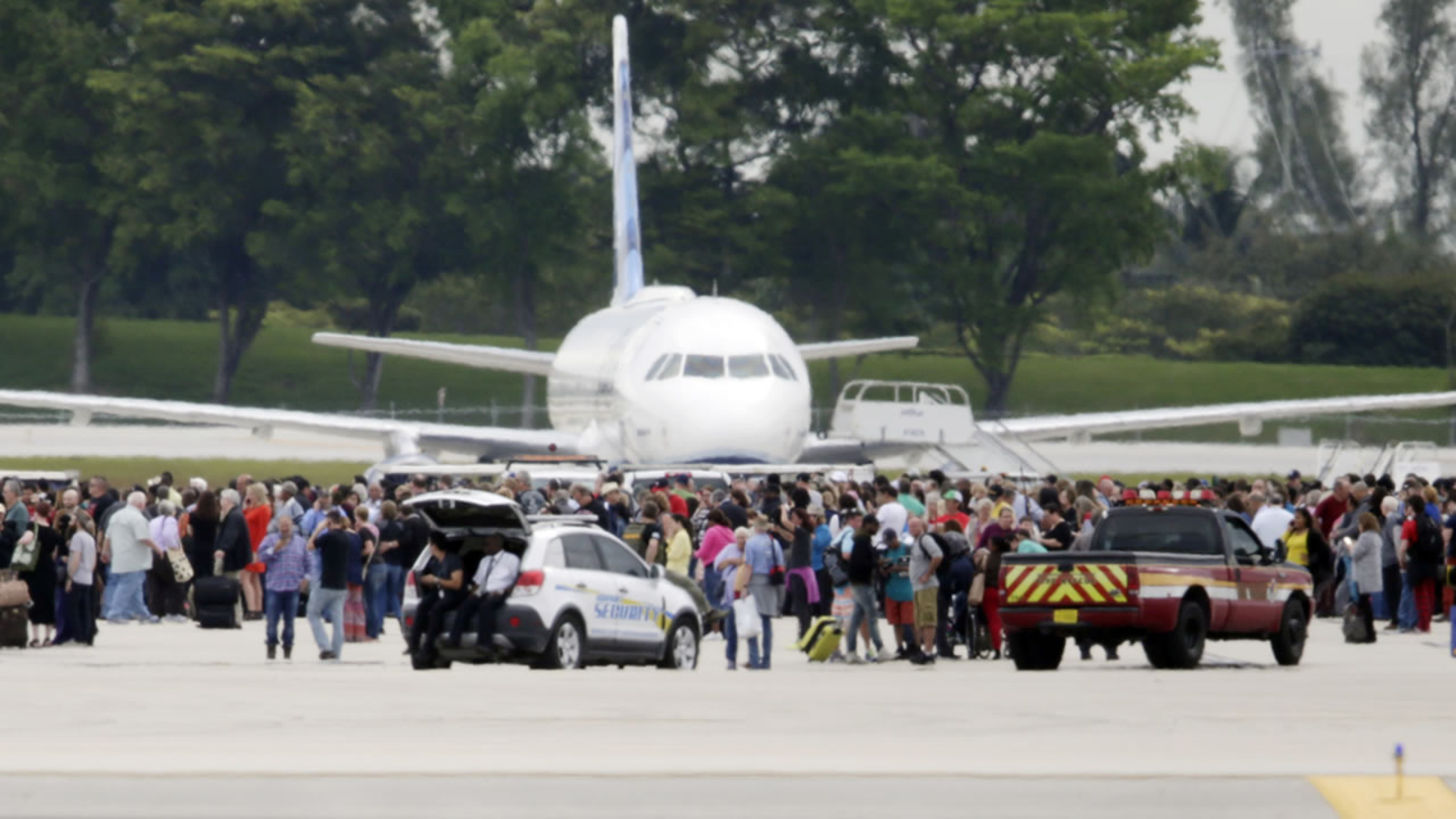 At least 5 dead, 13 injured in shooting at Fort Lauderdale airport in
