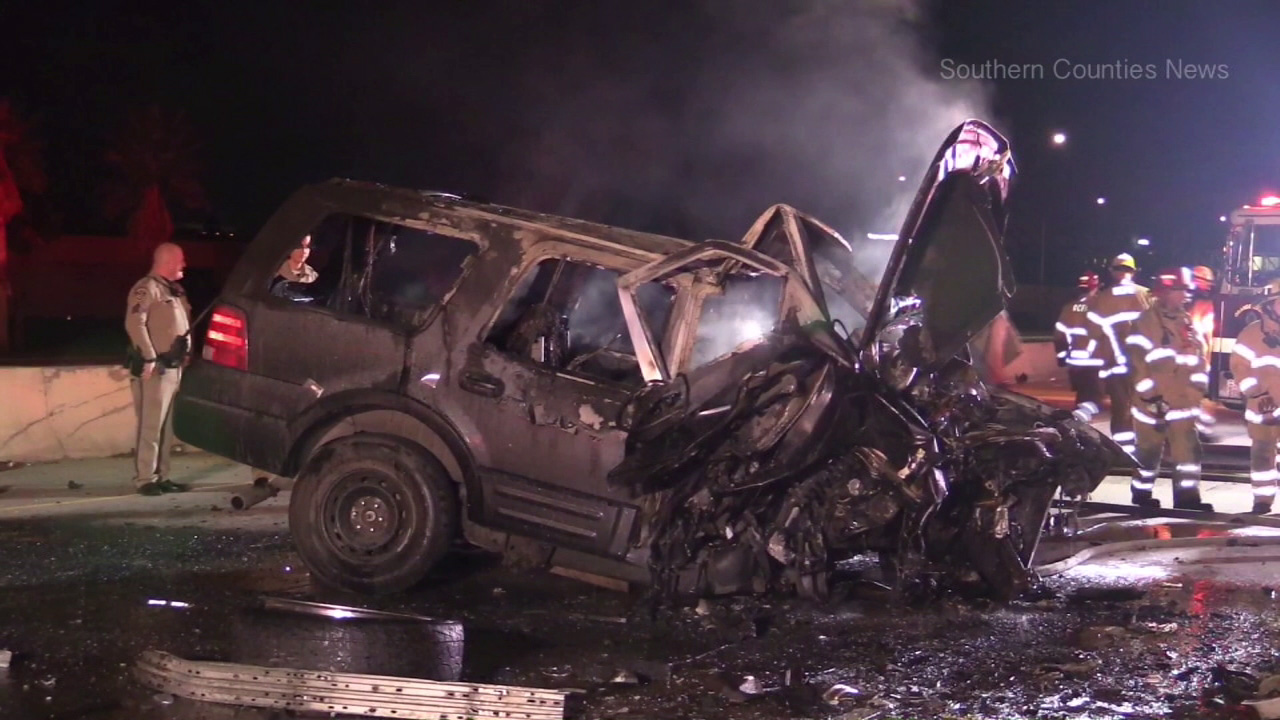 Fiery wrong-way crash leaves 2 dead on NB 405 Freeway in OC