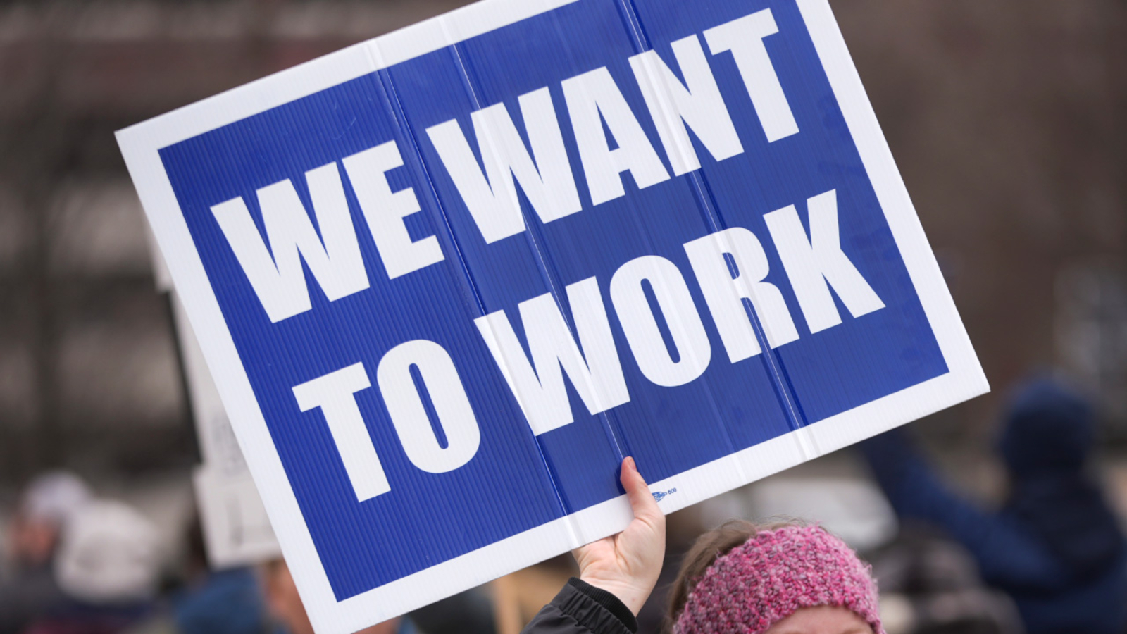 The US labor market continues to surprise and the unemployment rate, against the odds, is falling