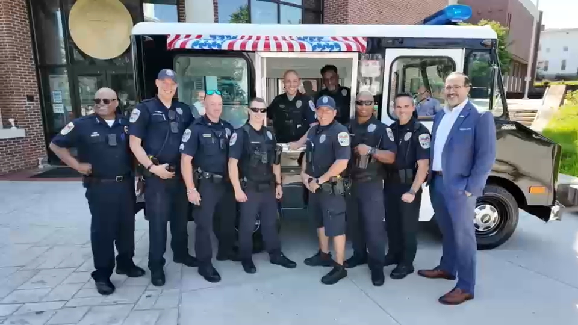 Danbury police roll out new 'copsicle' ice cream truck