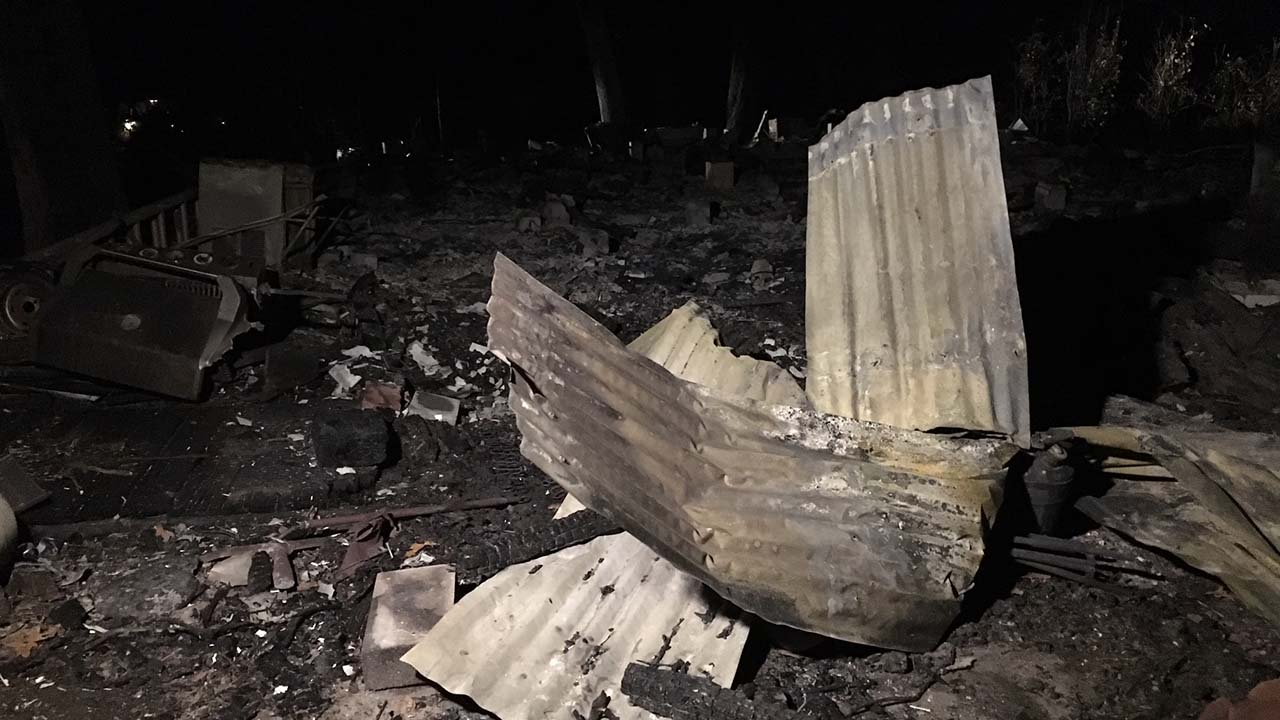 911 dispatcher takes call from daughter that house is on fire
