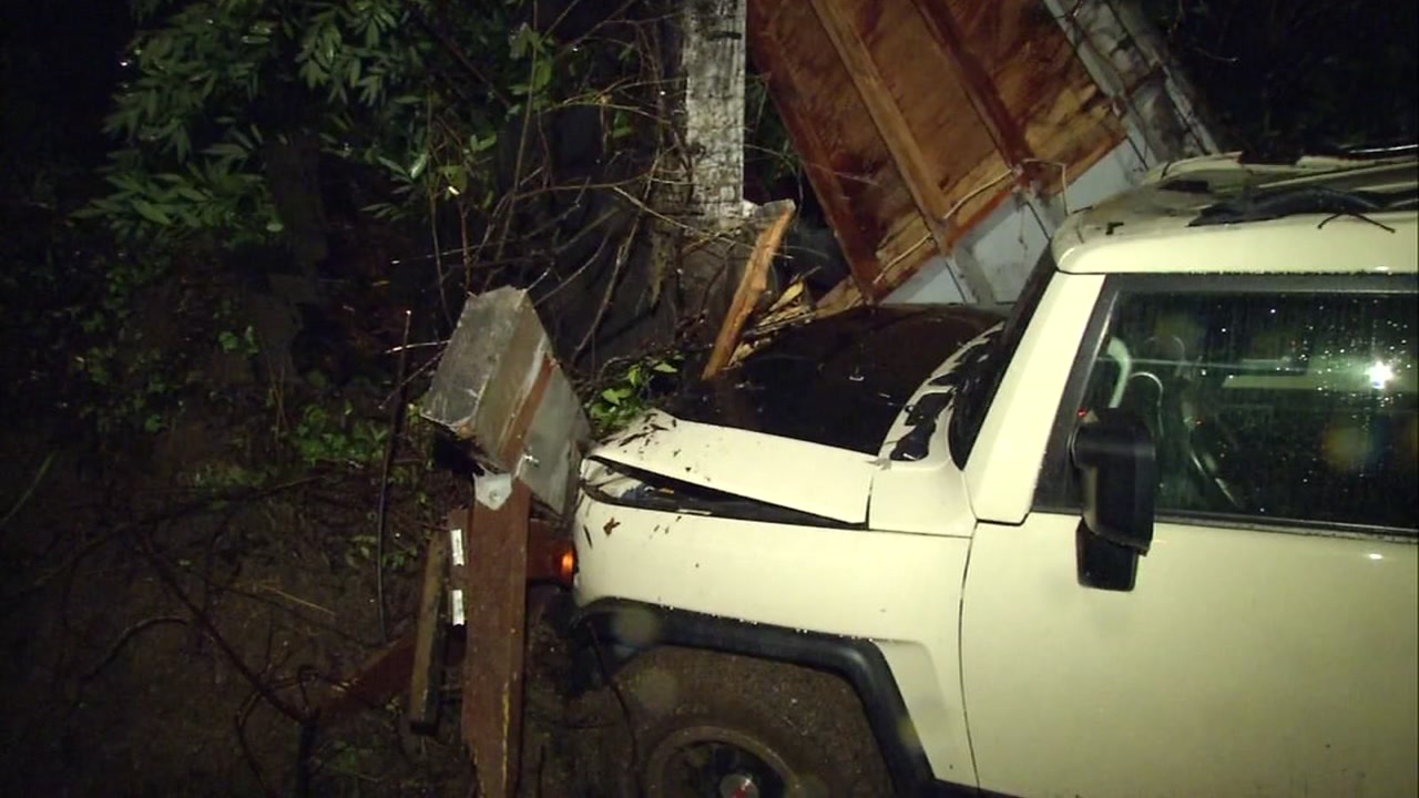 Landslide traps two little girls and grandparents in Fairfax home