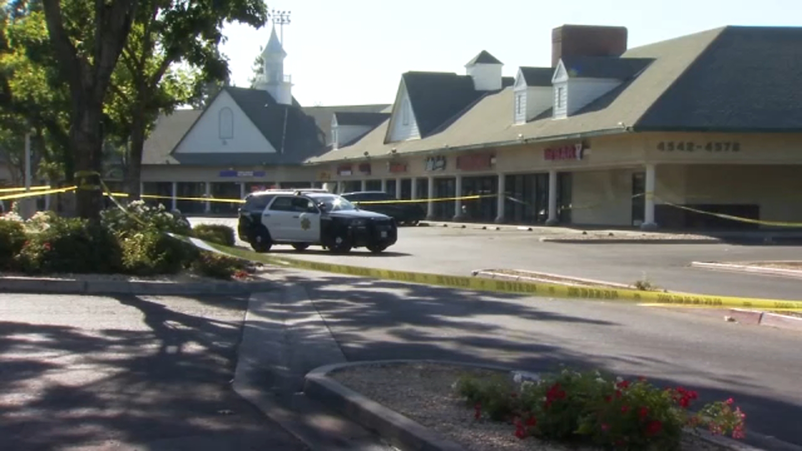 Man in critical condition after stabbing in northeast Fresno, police say