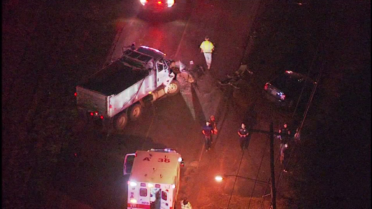 Dump truck involved in serious wreck on Mykawa in SE Houston