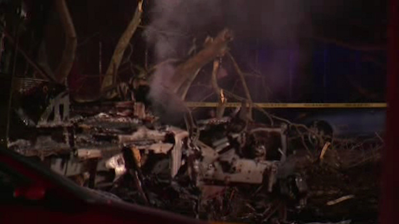 1 person dead after fiery crash in Wantagh