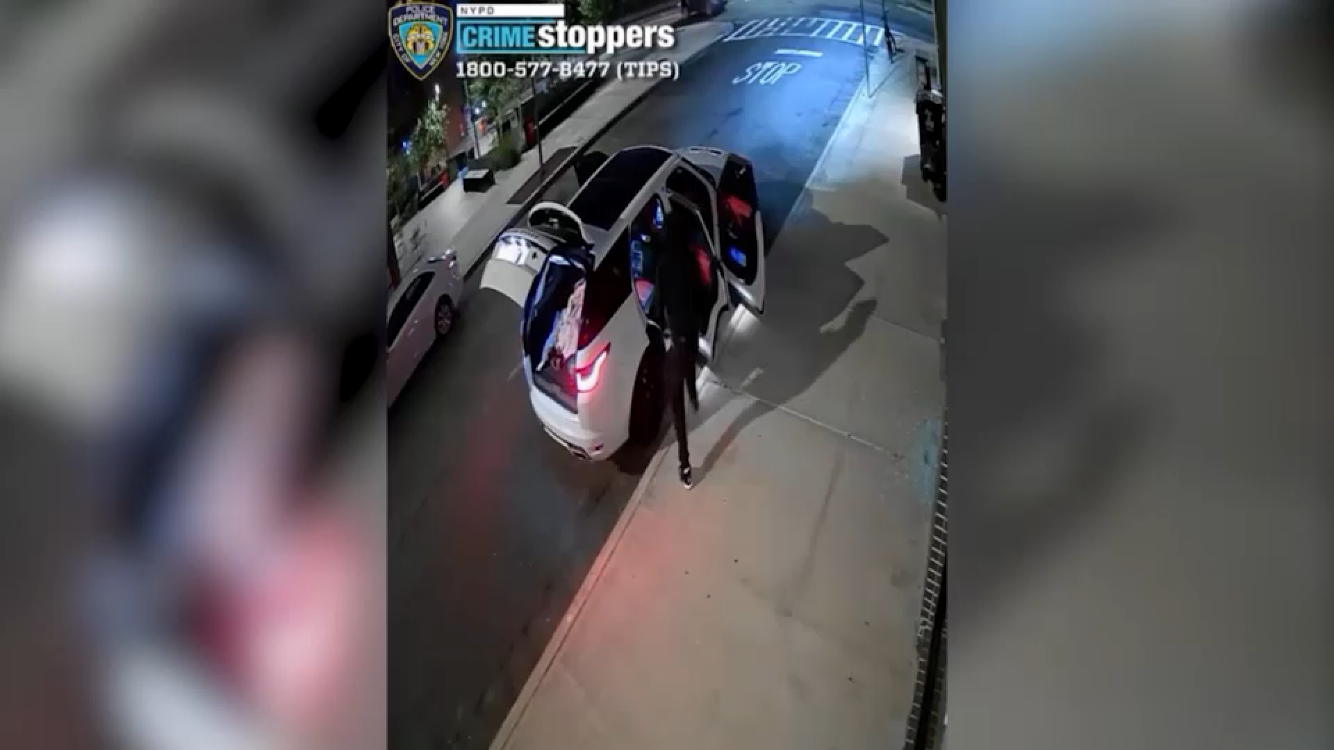 Police hunt for burglars after $300K clothing heist at Brooklyn store