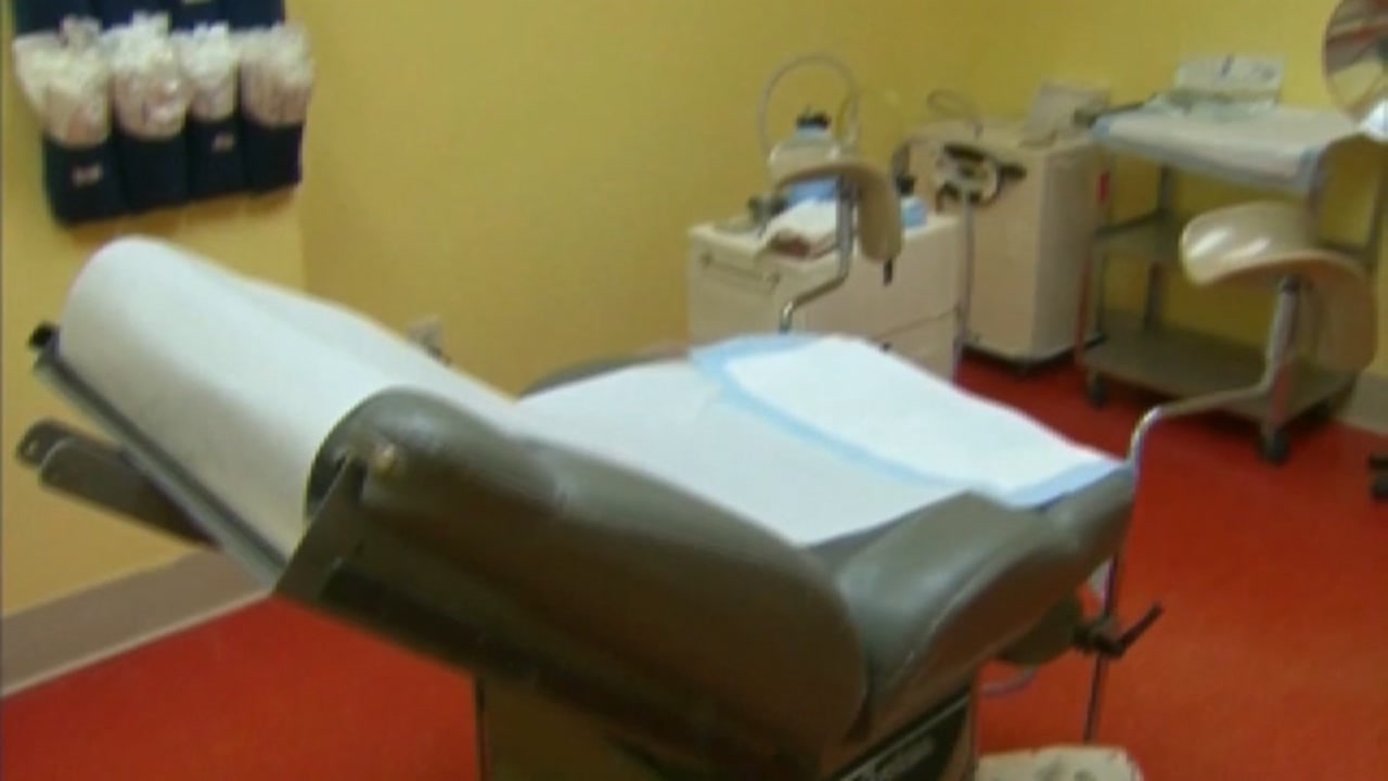 Bill allows women to sue doctors who perform abortions
