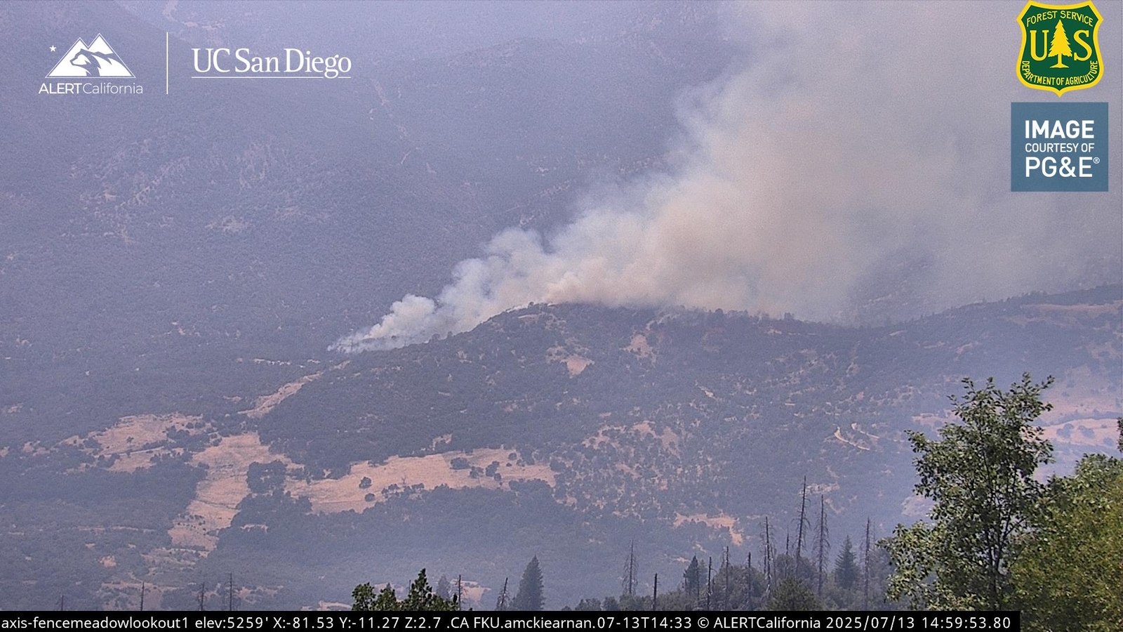 CAL FIRE battling rapidly spreading Max Fire in Fresno County
