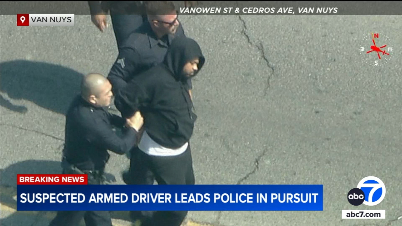 Suspect in custody after leading police on chase through Van Nuys