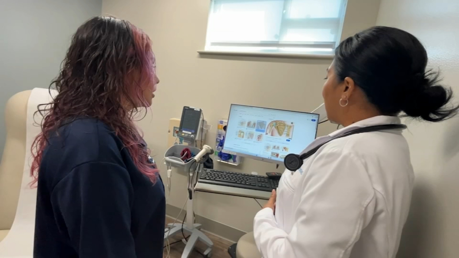 Central Valley high school students learn about careers in medicine through Doctor's Academy