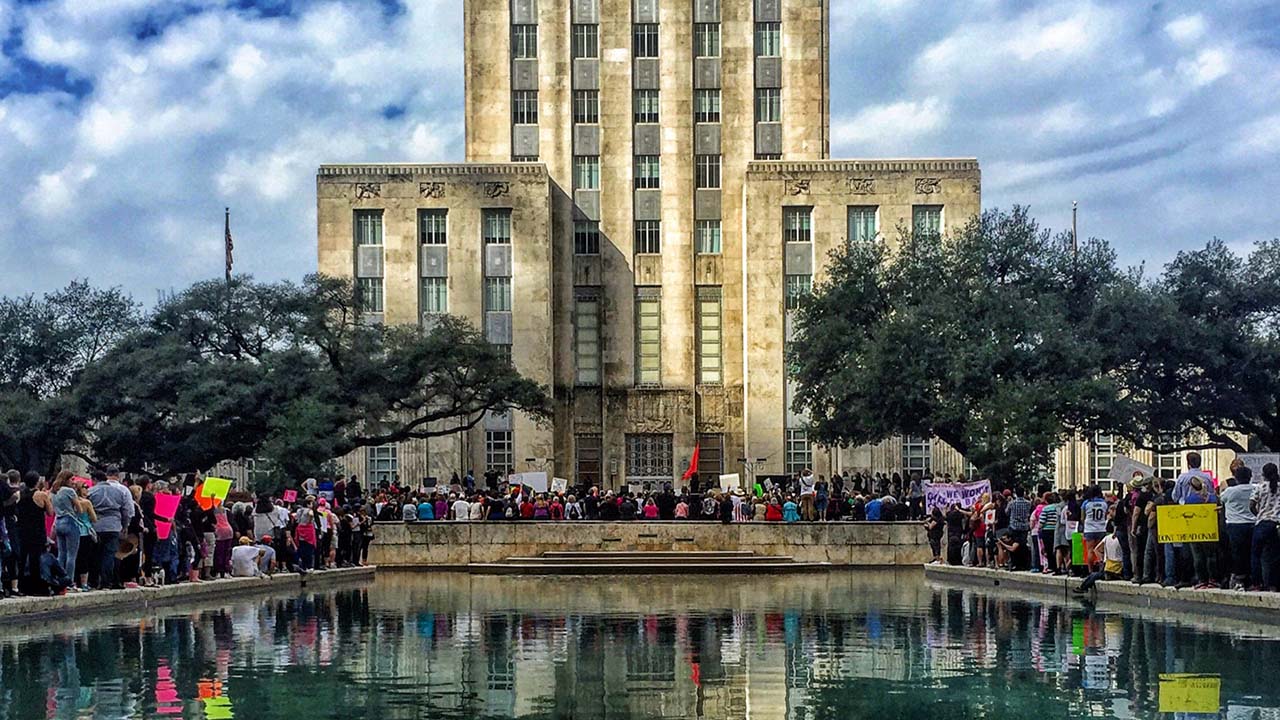 20,000 demonstrators join Houston Women's March