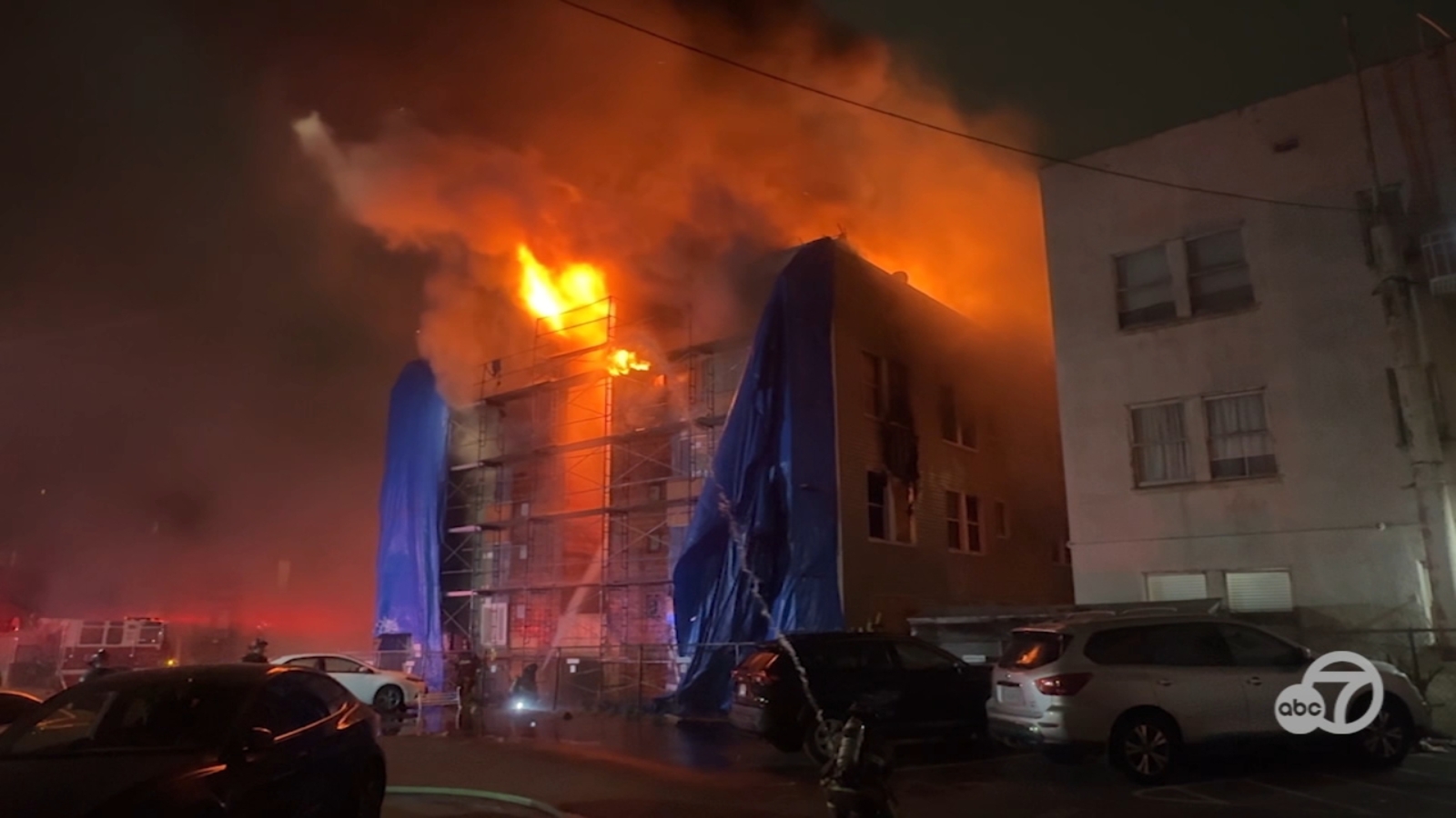 Crews battle 2-alarm fire at unoccupied building in Oakland's Chinatown ...