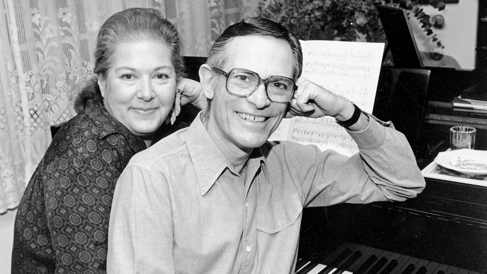 Alan Bergman, Oscar-winning lyricist who helped write 'The Way We Were,' dies at 99
