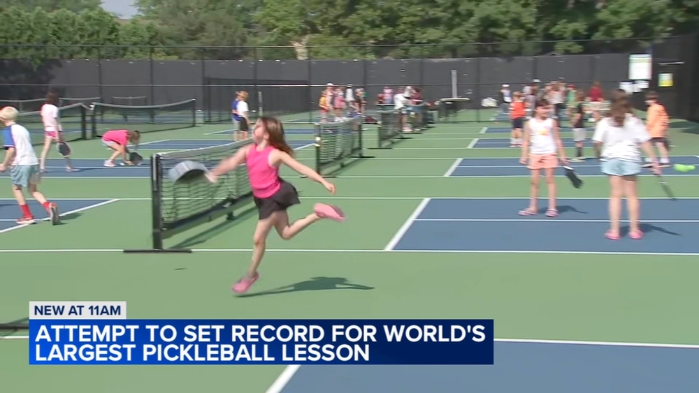 Coach sets to break record for world's largest pickleball lesson