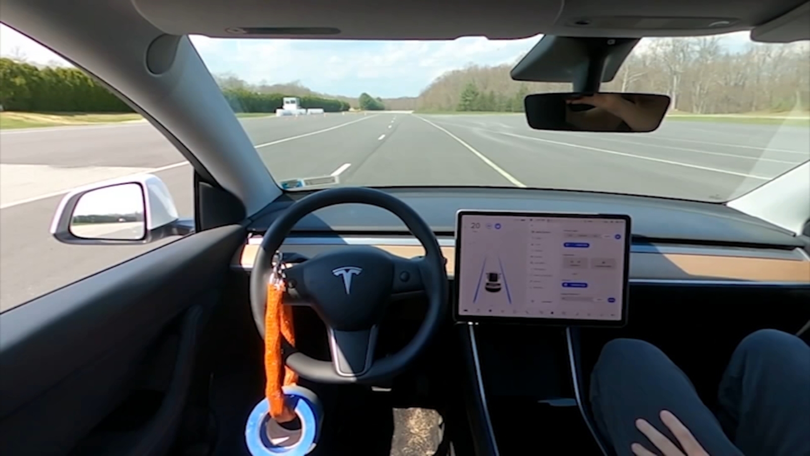 CA DMV claims Tesla misled drivers on Autopilot capabilities, seeks to suspend business for 30 days
