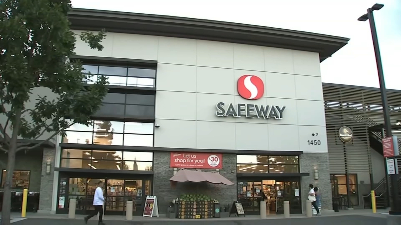 Northern California Safeway workers could strike Saturday if deal isn't made
