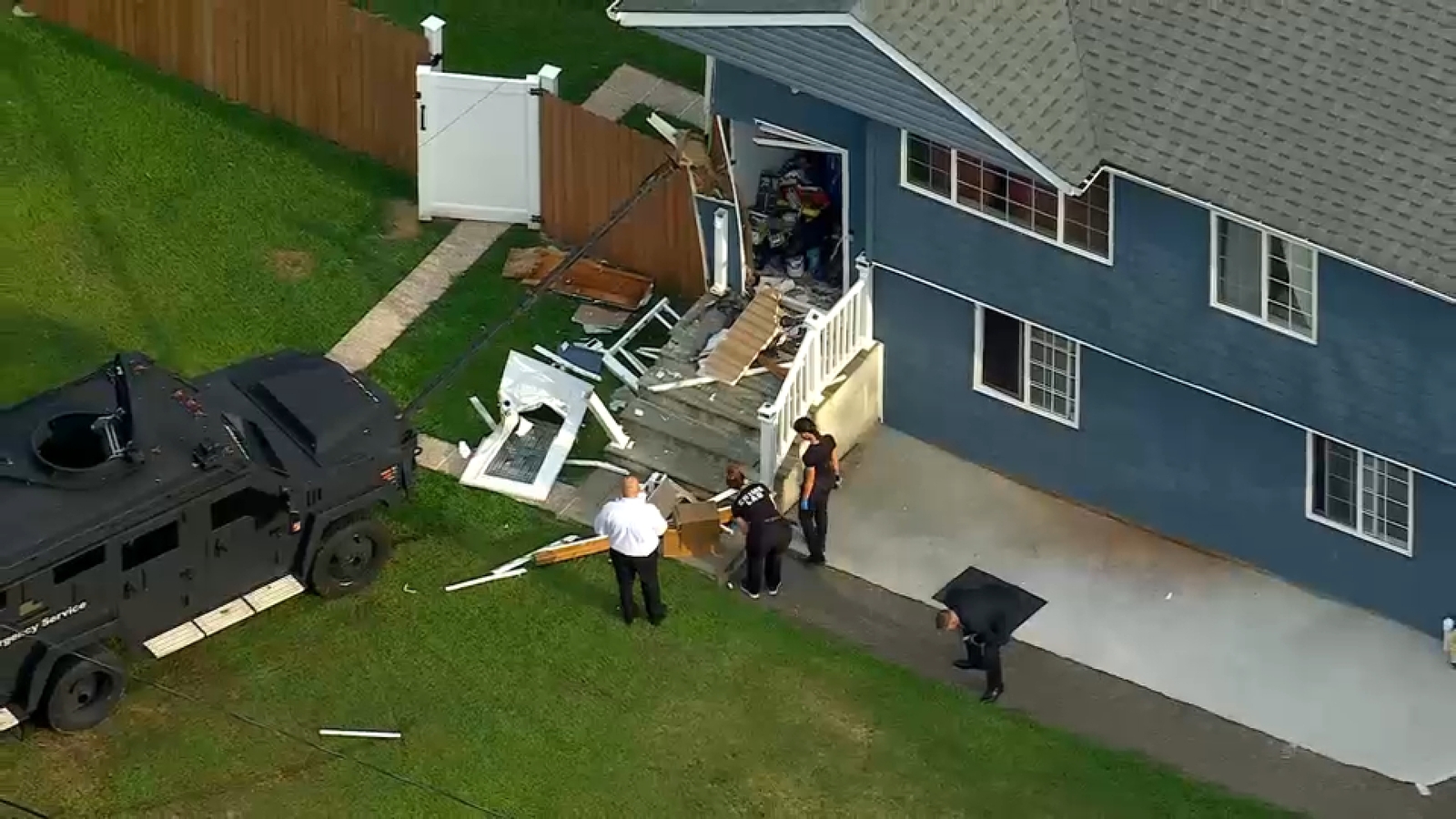 Suffolk County officer shot in face while investigating dead body in North Bay Shore, Long Island